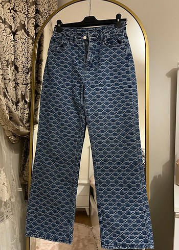 Kadın Zincir Detaylı Batik Desenli Denim Pantolon