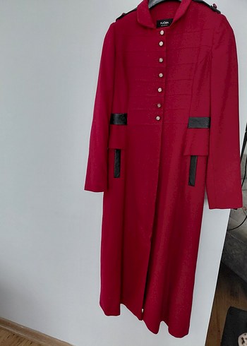 BORDO DÜĞMELİ  UZUN  KADIN MANTO
sadece birkez giyildi - Görsel 2