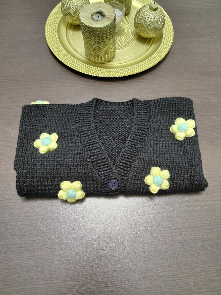 Papatya motifli Yeşil  Örgü Kız Hırka 
Adet fiyatı dır - Görsel 5