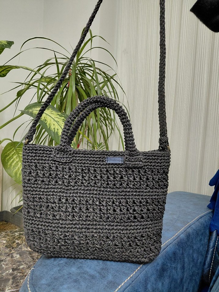 Antrasit  kağıt ip
Örgü Çanta .Astarlı cepli çıtçıtlı. - Görsel 3