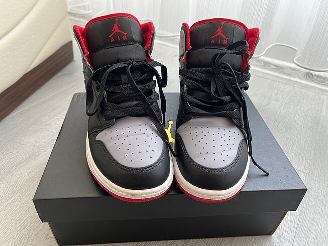 Nike Air jordan 1 mid (gs)