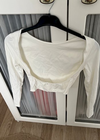 Beyaz Sırt detaylı bluz - Görsel 2