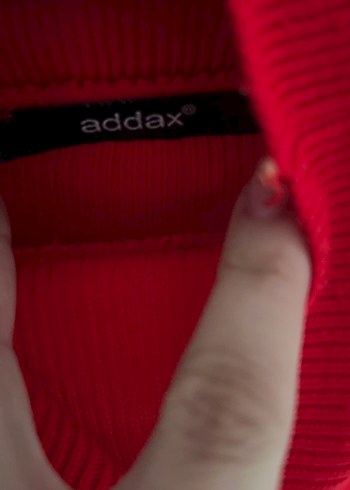 Kırmızı Yüksek Yakalı Kadın Kazak - Görsel 2