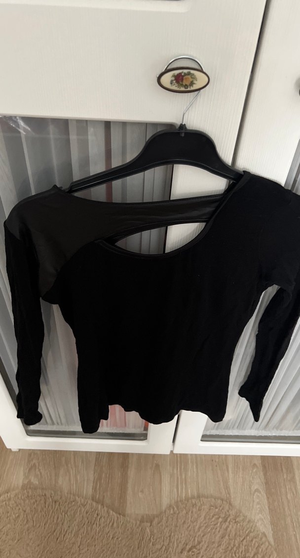 Siyah Uzun Kollu Gotik Bluz - Görsel 2