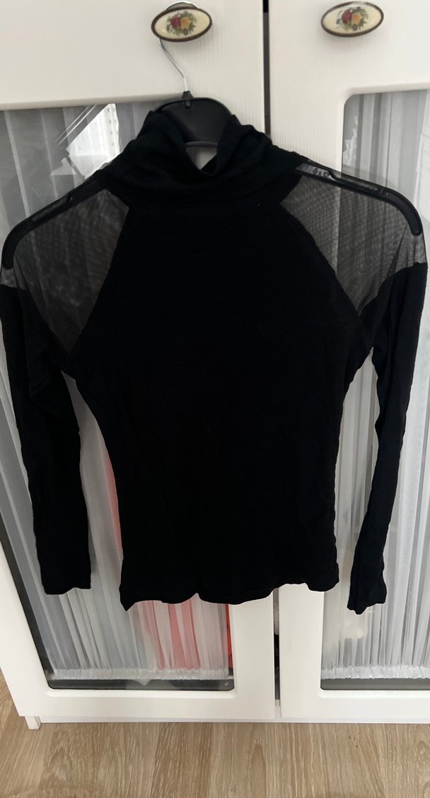 Siyah Uzun Kollu Yüksek Yakalı Fit Bluz - Görsel 3