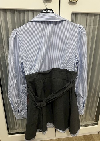 Düğmeli Çizgili Gri Kadın Midi Gömlek - Görsel 5