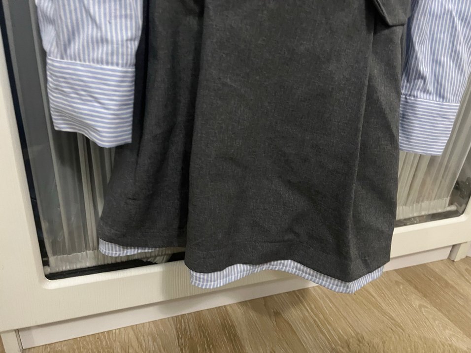 Düğmeli Çizgili Gri Kadın Midi Gömlek - Görsel 3