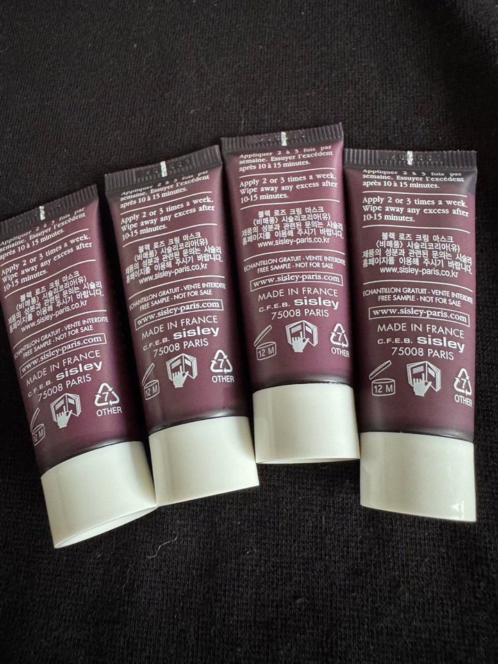 Sisley Black Rose yüz maskesi - Görsel 2