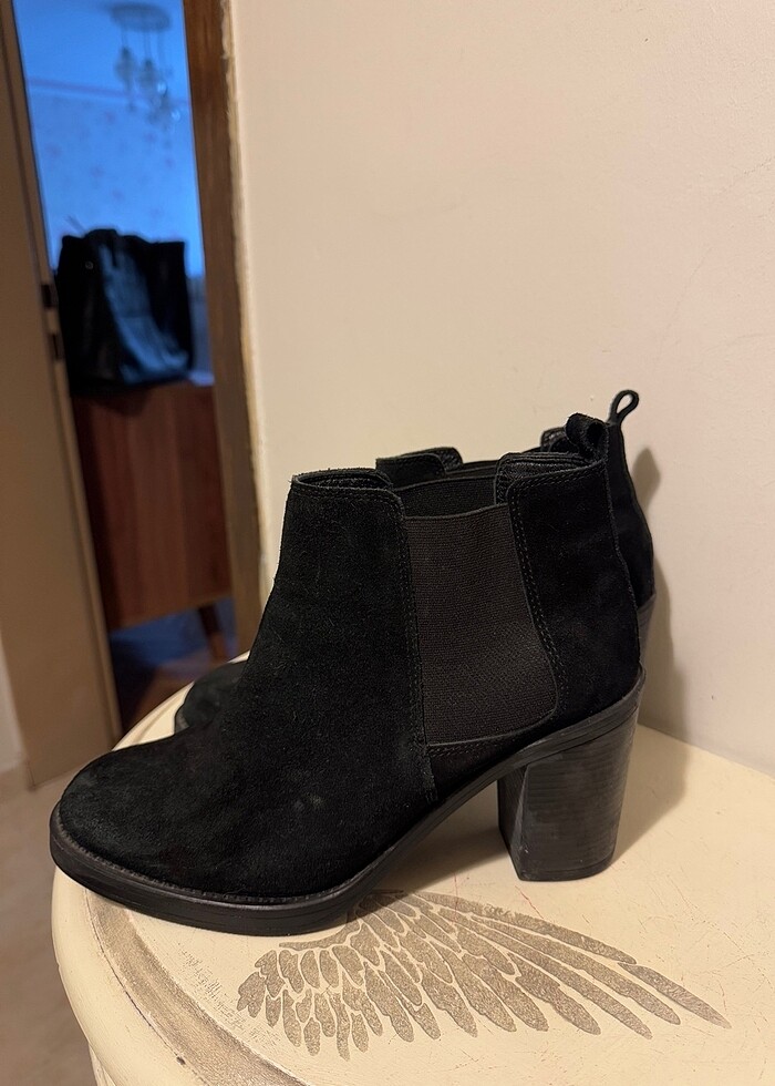 Hotiç topuklu süet bot - Görsel 3