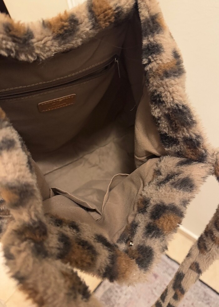 Mavi marka peluş çanta - Görsel 3