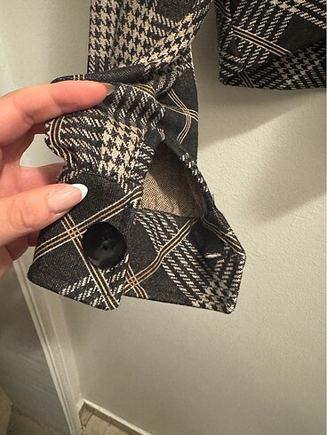 Stradivarius ekose desen bluz - Görsel 6