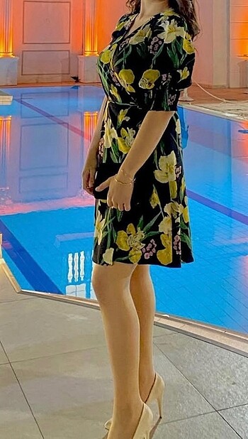 Mango çiçekli balon kol elbise
