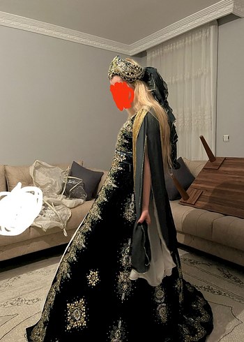 diğer Beden Uzun Beyaz Nakışlı Straplez Kadın Bindallı