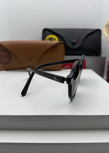 Ray Ban Siyah Ray-Ban Kadın Gözlük