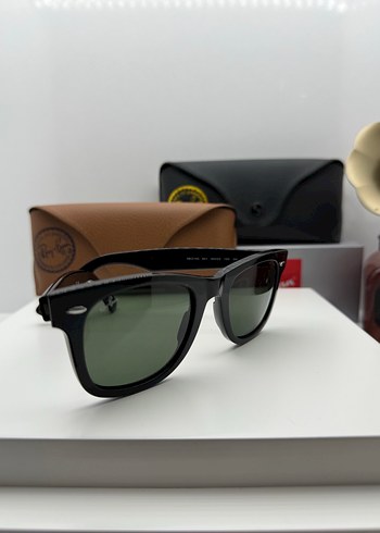 Beden Siyah Klasik Ray-Ban Kadın Güneş Gözlüğü