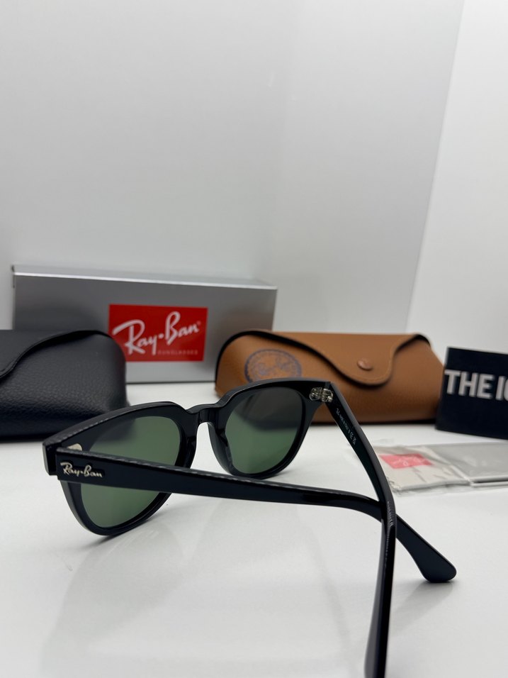 Ray-Ban Siyah Kadın Gözlüğü Tokalı - Görsel 3