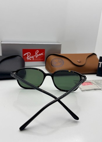 Ray-Ban Siyah Şeffaf Kadın Güneş Gözlüğü - Görsel 4