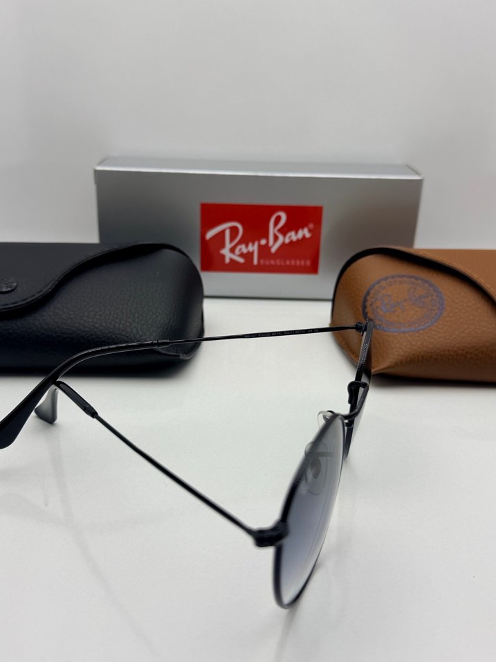 Ray-Ban Gri Minimalist Erkek Güneş Gözlüğü - Görsel 4