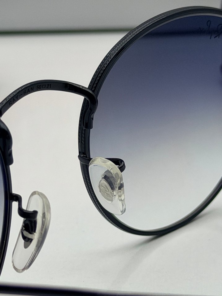 Ray-Ban Gri Minimalist Erkek Güneş Gözlüğü - Görsel 2