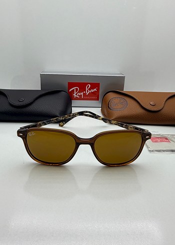 Ray Ban