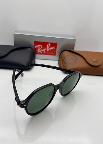 Ray-Ban Siyah Minimalist Kadın Güneş Gözlüğü - Görsel 2