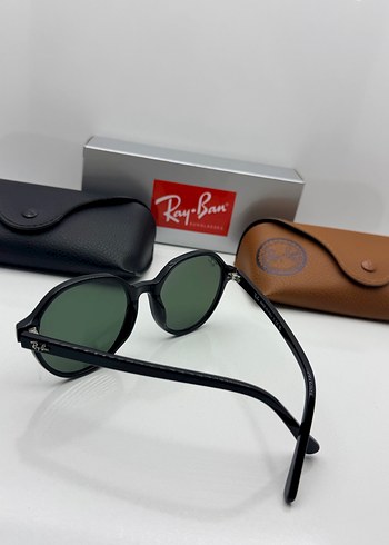Ray-Ban Siyah Minimalist Kadın Güneş Gözlüğü - Görsel 3