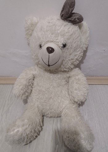 Beyaz peluş oyuncak ayı