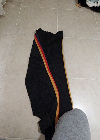 Kadın Siyah Rahat Kesim Kumaş Pantolon - Görsel 2