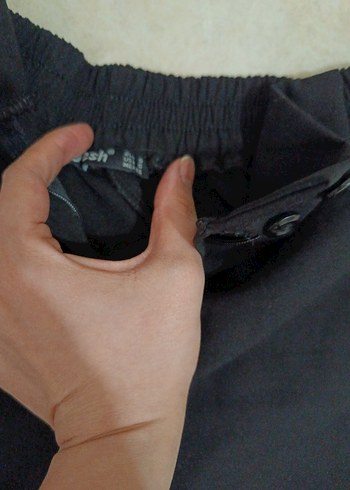 Kadın Siyah Rahat Kesim Kumaş Pantolon - Görsel 3