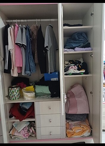 Diğer 3 kapaklı gardırop