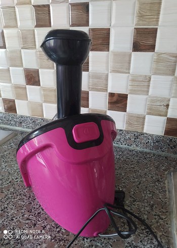 Beden Karaca Pembe dondurma ve sobre makinesi