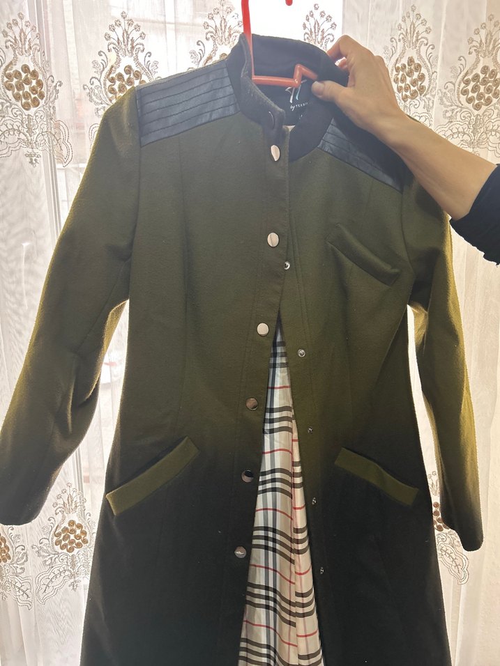 Düğmeli Koyu Haki Midi Kadın Kaban - Görsel 5