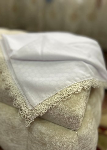 İşlemeli Beyaz Baş Örtüsü - Görsel 2