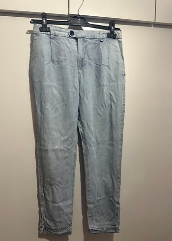 Kadın Gri Denim Kemerli Midi Boy Pantolon