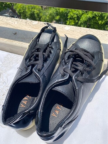 37 Beden siyah Renk Yaya Tarzı Siyah-Beyaz Sneaker 37 Numara | Şehir Stili
