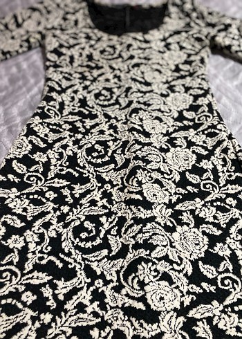 Dilvin Dantel Desenli Uzun Kollu Siyah Kadın Elbise - Görsel 4