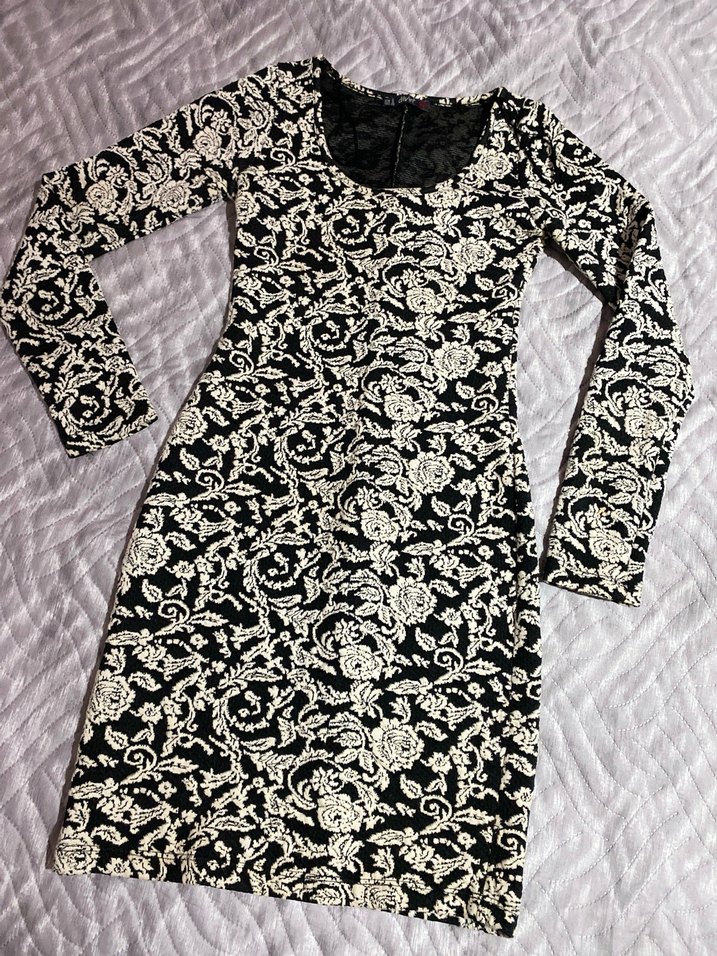 Dilvin Dantel Desenli Uzun Kollu Siyah Kadın Elbise - Görsel 3