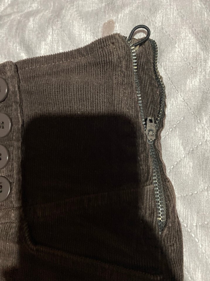 Düğmeli Kahverengi Süet Mini Etek - Görsel 4