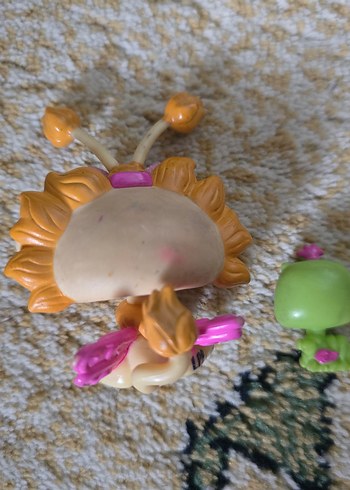 Littlest Pet Shop Aslan Peri Miniş ve Tırtıl