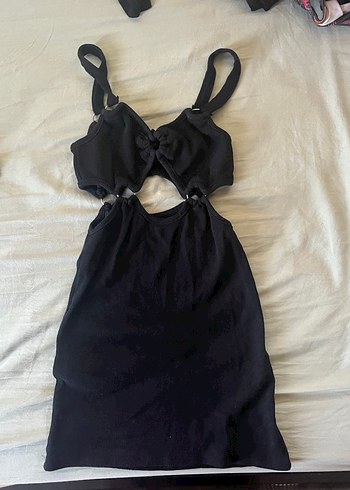Siyah V Yakalı Strappy Midi Elbise