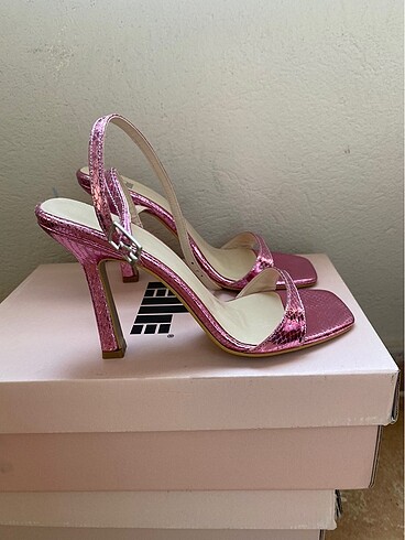 Elle pembe 10 cm Topuklu ayakkabı