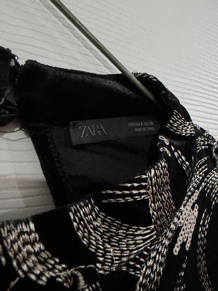 Uzun Kollu Gri Dantelli Desenli Elbise - Görsel 5