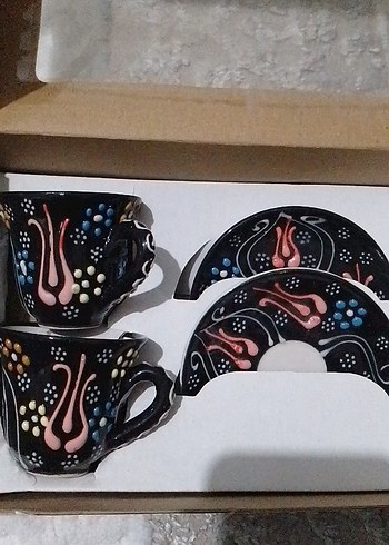 Siyah Desenli Seramik Fincan ve Tabak - Görsel 2