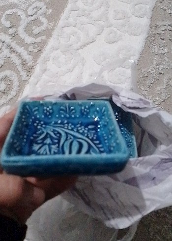 El Yapımı Mavi Seramik Tabak - Görsel 2