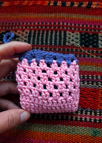 Renkli Örgü Kadın Kulaklık Kılıfı - Görsel 3