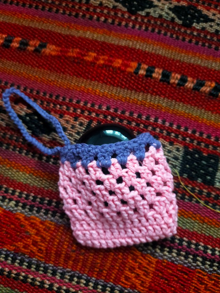 Renkli Örgü Kadın Kulaklık Kılıfı - Görsel 2