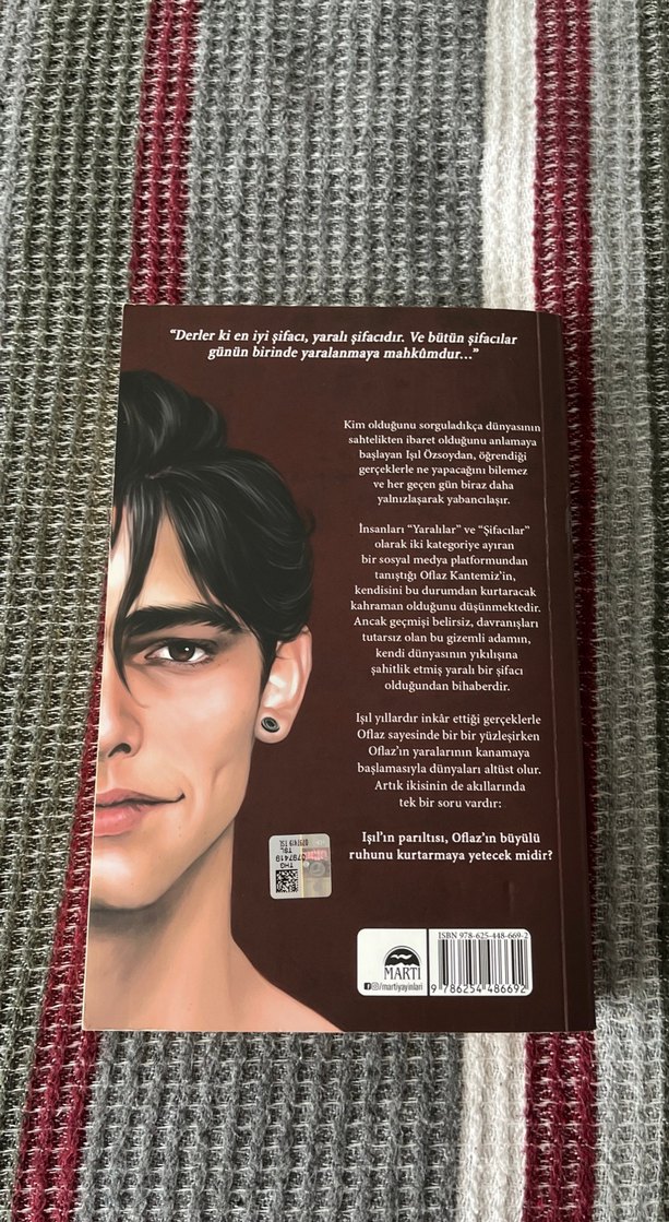 Kimse Gerçek Değil - Zeynep Sey - Görsel 2