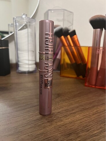 Maybelline Sky High