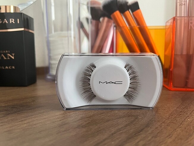 MAC TAKMA KİRPİK