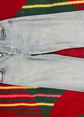 Düğmeli Nakışlı Mavi Denim Kadın Jean - Görsel 5